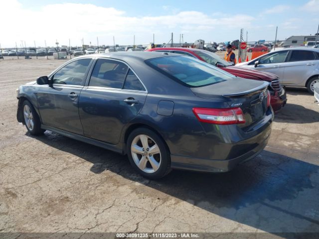 Photo 2 VIN: 4T1BF3EK7BU188378 - TOYOTA CAMRY 