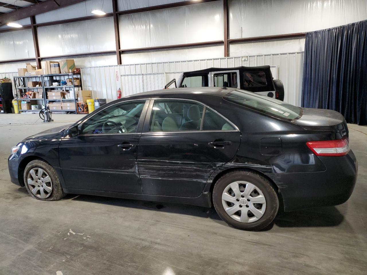 Photo 1 VIN: 4T1BF3EK7BU206605 - TOYOTA CAMRY 