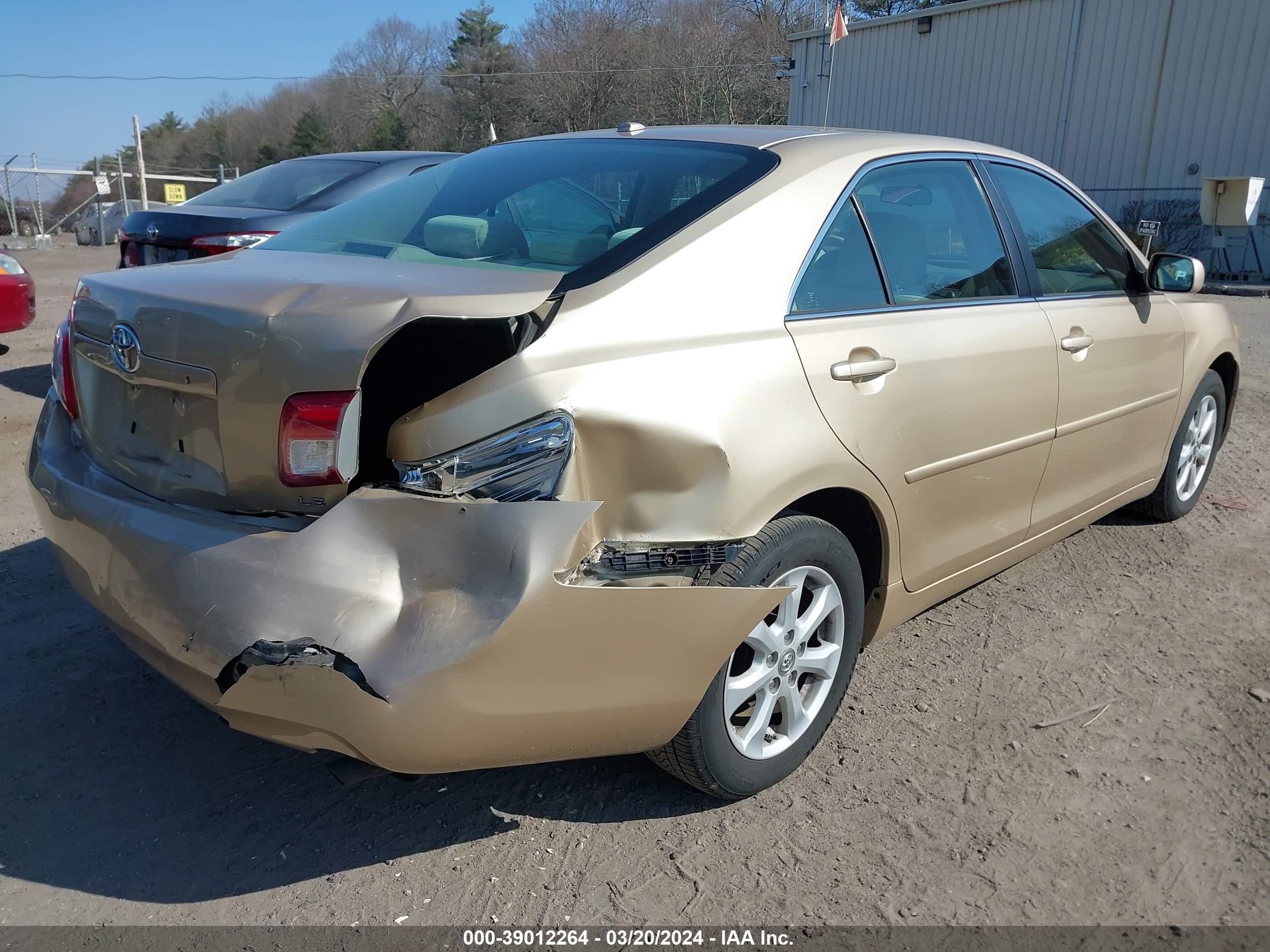 Photo 3 VIN: 4T1BF3EK7BU230113 - TOYOTA CAMRY 