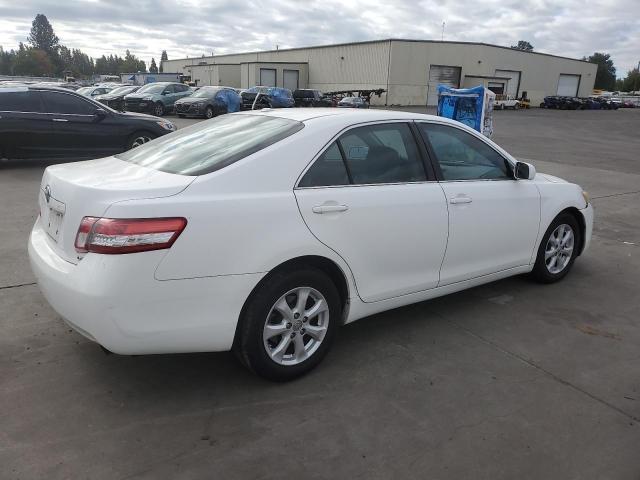 Photo 2 VIN: 4T1BF3EK7BU622234 - TOYOTA CAMRY BASE 