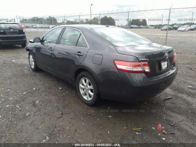 Photo 2 VIN: 4T1BF3EK7BU636912 - TOYOTA CAMRY 