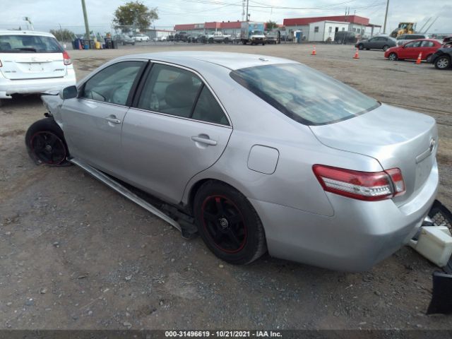 Photo 2 VIN: 4T1BF3EK7BU705081 - TOYOTA CAMRY 