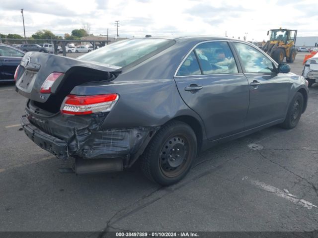 Photo 3 VIN: 4T1BF3EK7BU718901 - TOYOTA CAMRY 