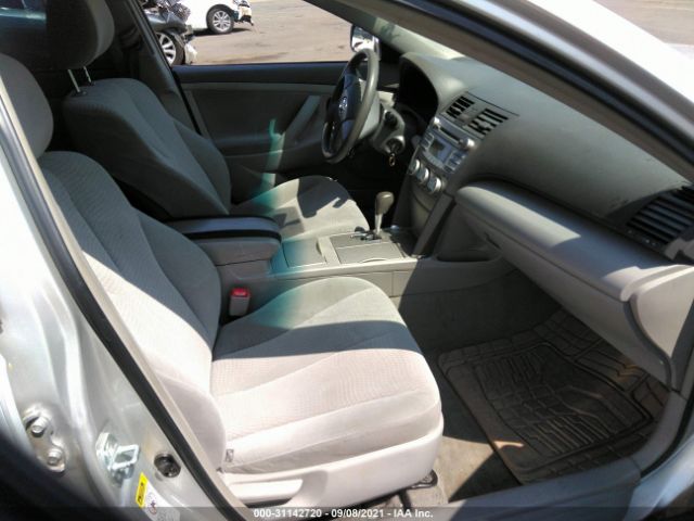 Photo 4 VIN: 4T1BF3EK7BU741806 - TOYOTA CAMRY 