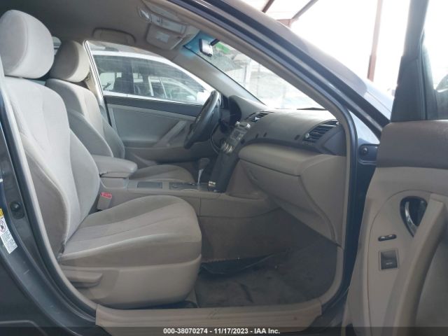 Photo 4 VIN: 4T1BF3EK8AU029853 - TOYOTA CAMRY 