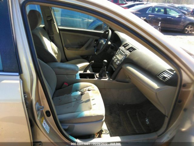 Photo 4 VIN: 4T1BF3EK8AU031263 - TOYOTA CAMRY 