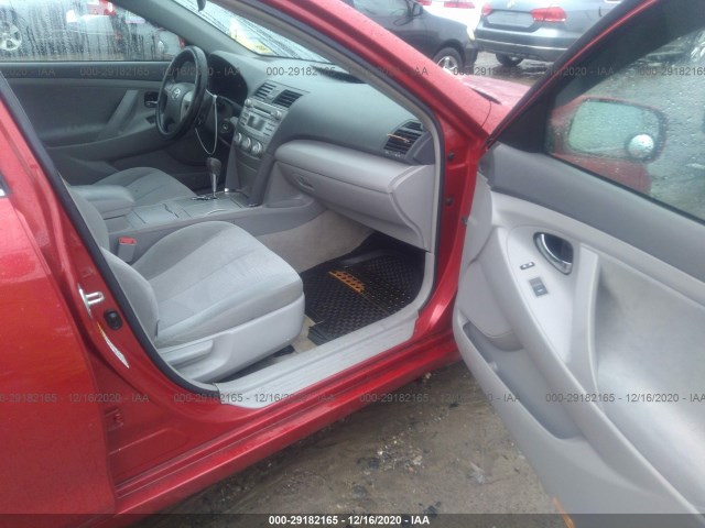 Photo 4 VIN: 4T1BF3EK8AU034650 - TOYOTA CAMRY 