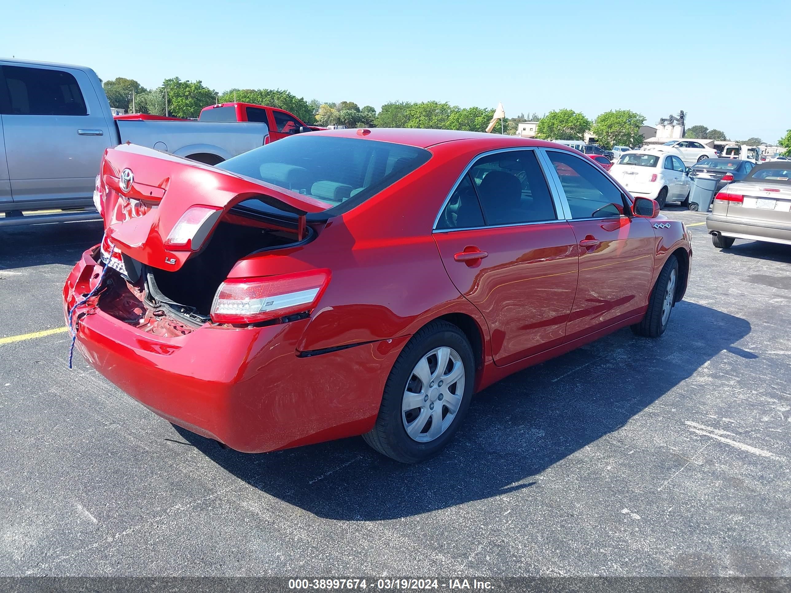 Photo 3 VIN: 4T1BF3EK8AU039007 - TOYOTA CAMRY 