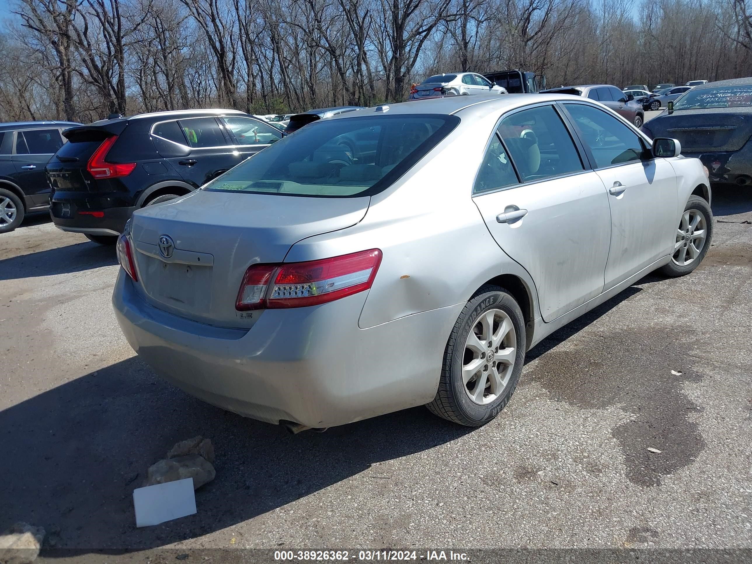 Photo 3 VIN: 4T1BF3EK8AU080429 - TOYOTA CAMRY 