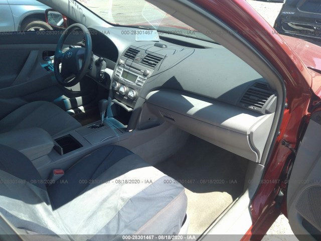 Photo 4 VIN: 4T1BF3EK8AU083797 - TOYOTA CAMRY 