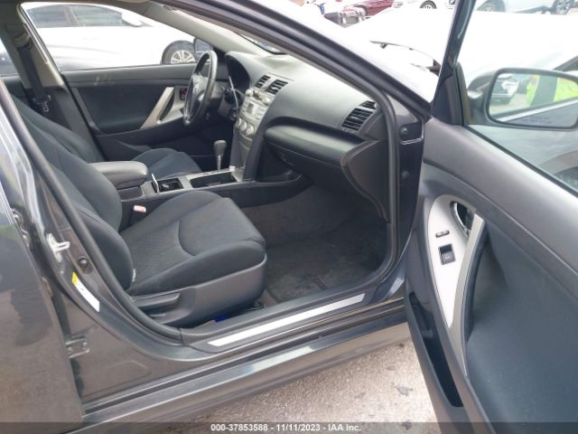 Photo 4 VIN: 4T1BF3EK8AU087929 - TOYOTA CAMRY 