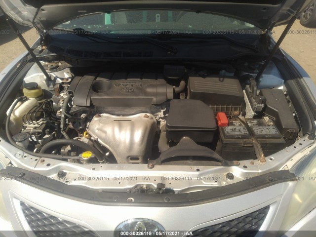 Photo 9 VIN: 4T1BF3EK8AU114823 - TOYOTA CAMRY 