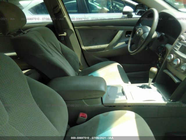 Photo 4 VIN: 4T1BF3EK8AU508631 - TOYOTA CAMRY 