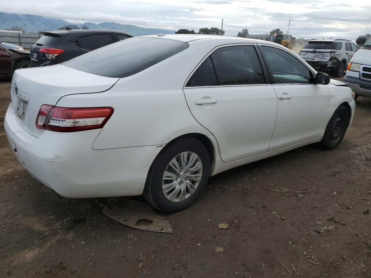 Photo 2 VIN: 4T1BF3EK8AU512419 - TOYOTA CAMRY 