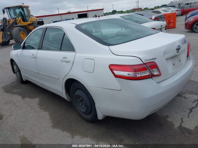 Photo 2 VIN: 4T1BF3EK8AU534467 - TOYOTA CAMRY 