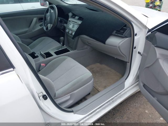 Photo 4 VIN: 4T1BF3EK8AU534467 - TOYOTA CAMRY 