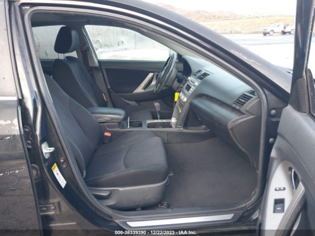 Photo 4 VIN: 4T1BF3EK8AU546781 - TOYOTA CAMRY 