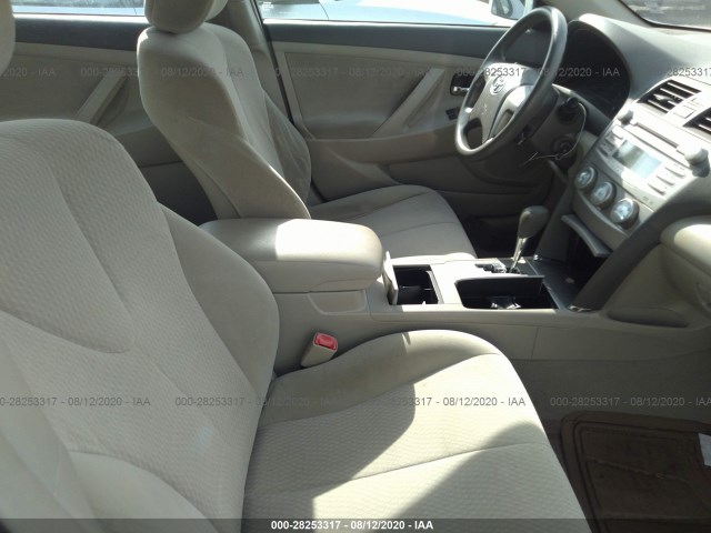 Photo 4 VIN: 4T1BF3EK8AU555755 - TOYOTA CAMRY 