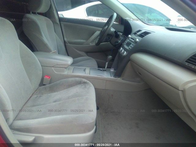 Photo 4 VIN: 4T1BF3EK8AU560633 - TOYOTA CAMRY 