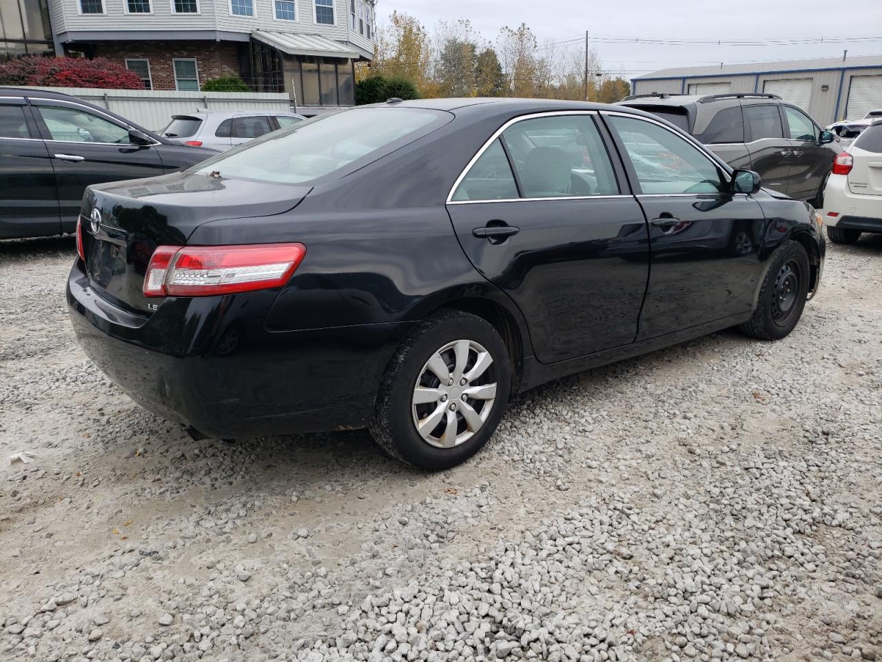 Photo 2 VIN: 4T1BF3EK8BU164364 - TOYOTA CAMRY 