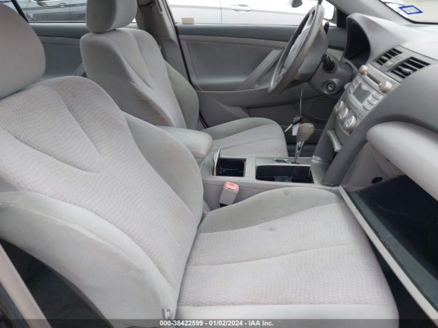 Photo 4 VIN: 4T1BF3EK8BU169614 - TOYOTA CAMRY 