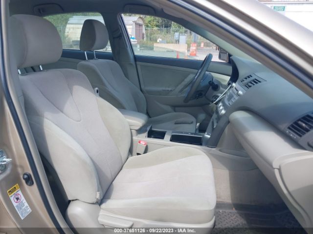 Photo 4 VIN: 4T1BF3EK8BU184727 - TOYOTA CAMRY 