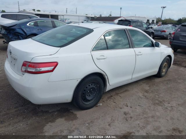 Photo 3 VIN: 4T1BF3EK8BU588630 - TOYOTA CAMRY 