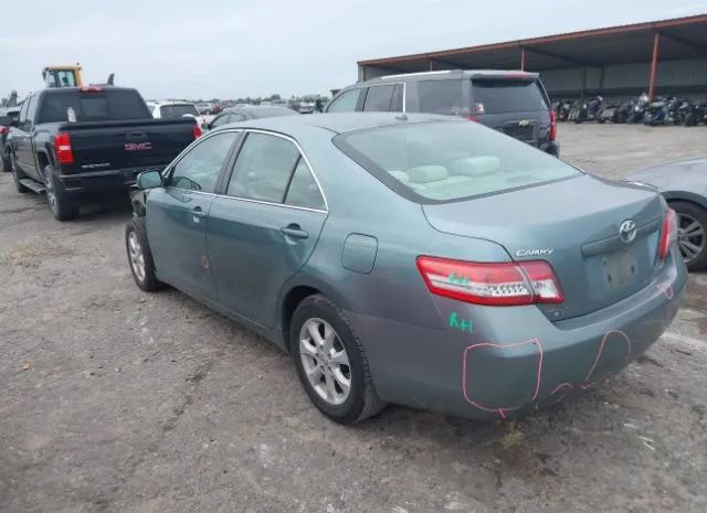 Photo 2 VIN: 4T1BF3EK8BU597229 - TOYOTA CAMRY 