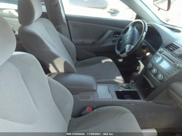 Photo 4 VIN: 4T1BF3EK8BU599806 - TOYOTA CAMRY 