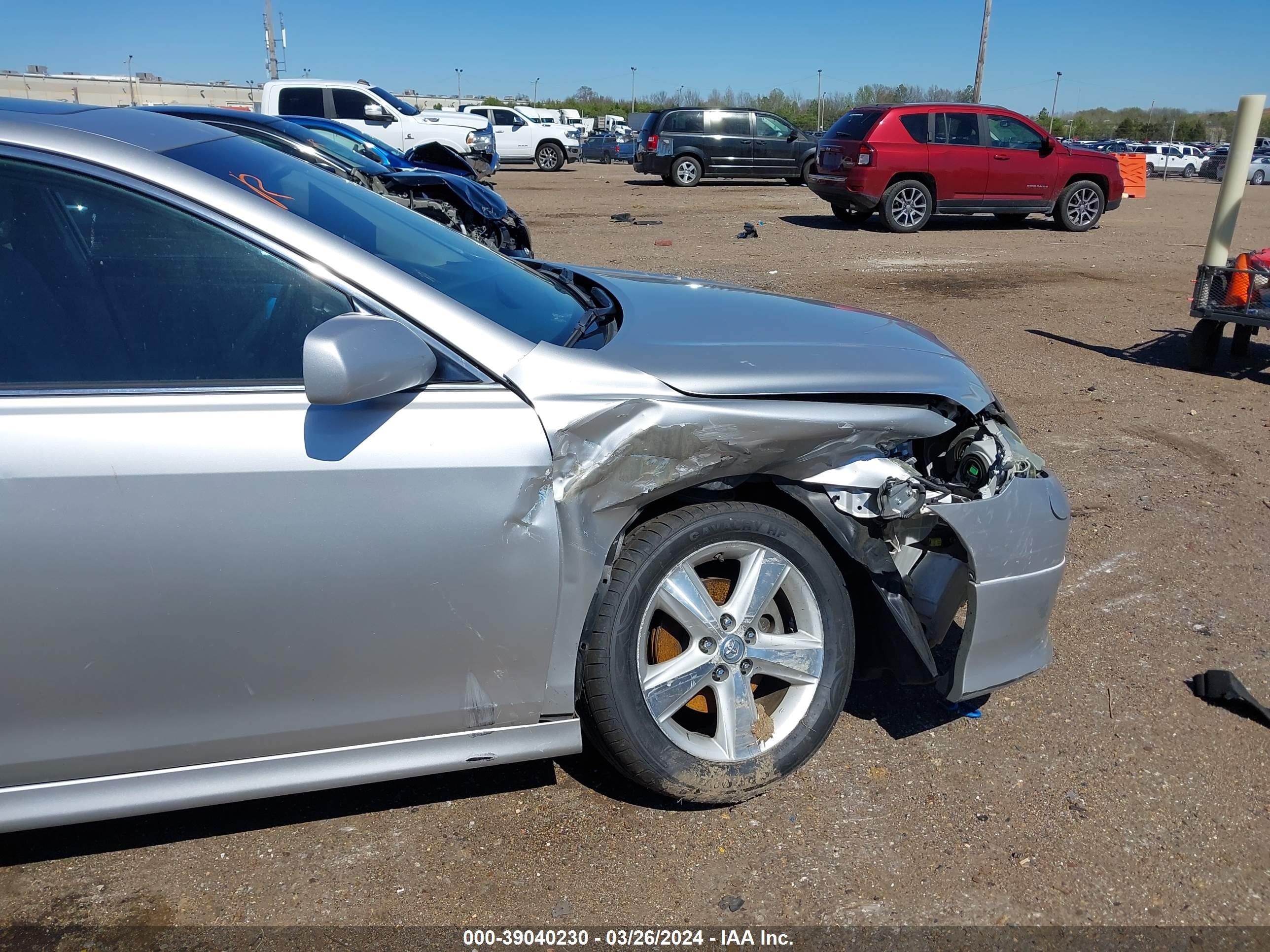 Photo 5 VIN: 4T1BF3EK8BU608231 - TOYOTA CAMRY 