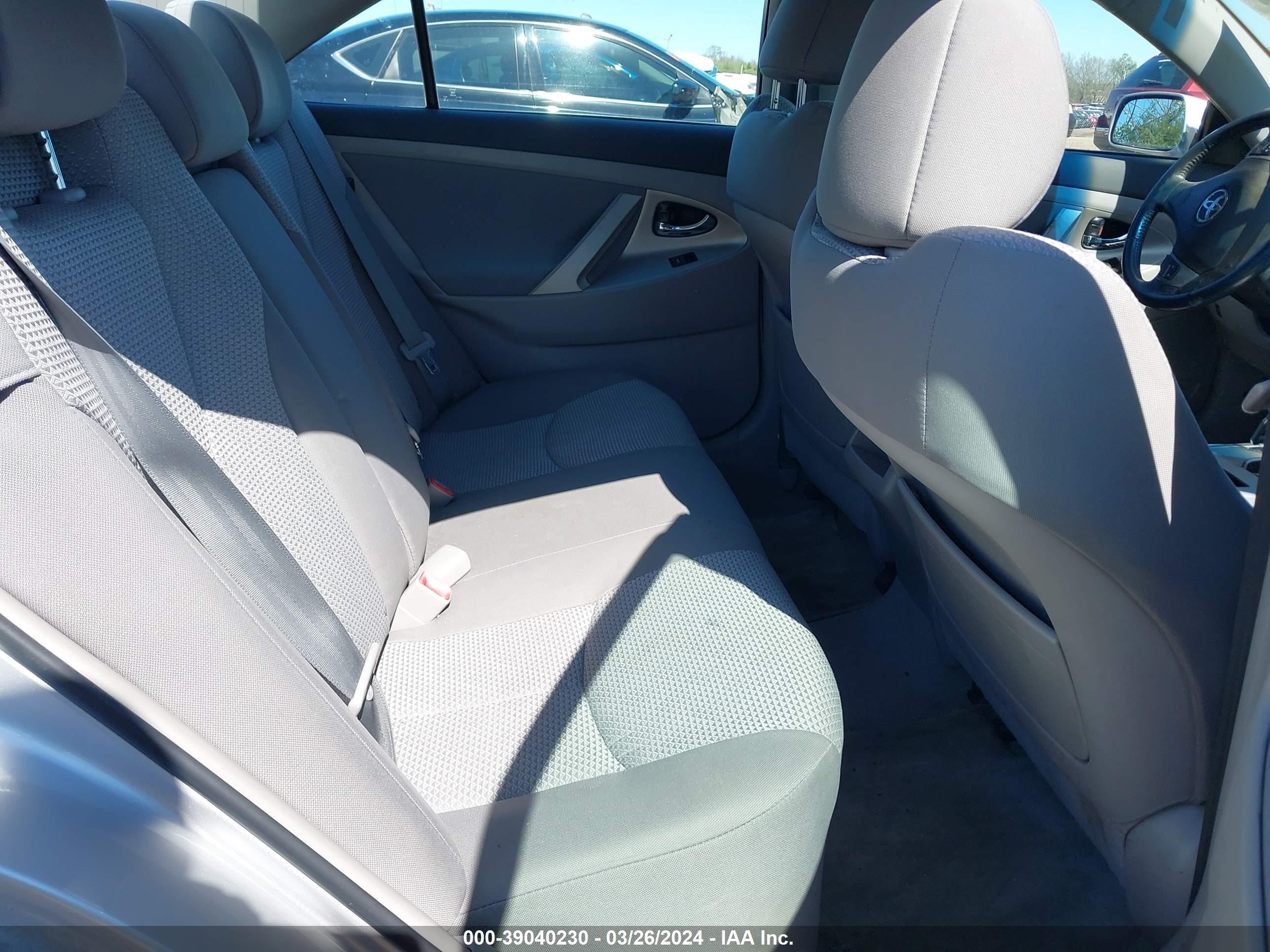 Photo 7 VIN: 4T1BF3EK8BU608231 - TOYOTA CAMRY 