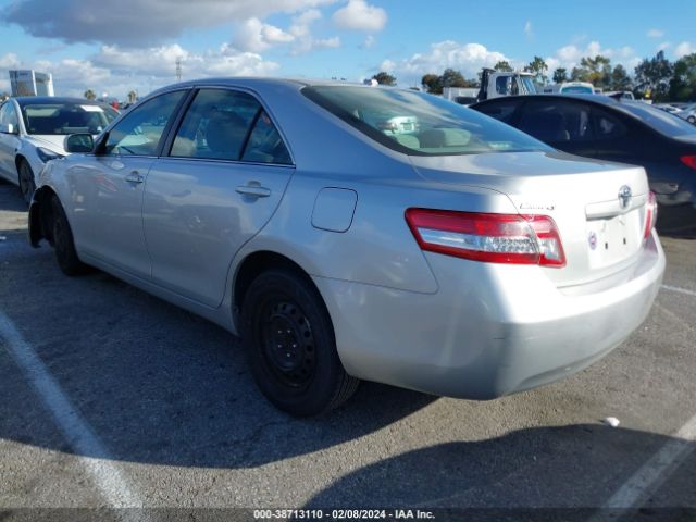 Photo 2 VIN: 4T1BF3EK8BU620976 - TOYOTA CAMRY 