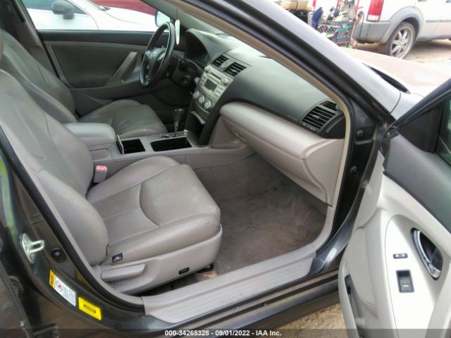 Photo 4 VIN: 4T1BF3EK8BU627250 - TOYOTA CAMRY 