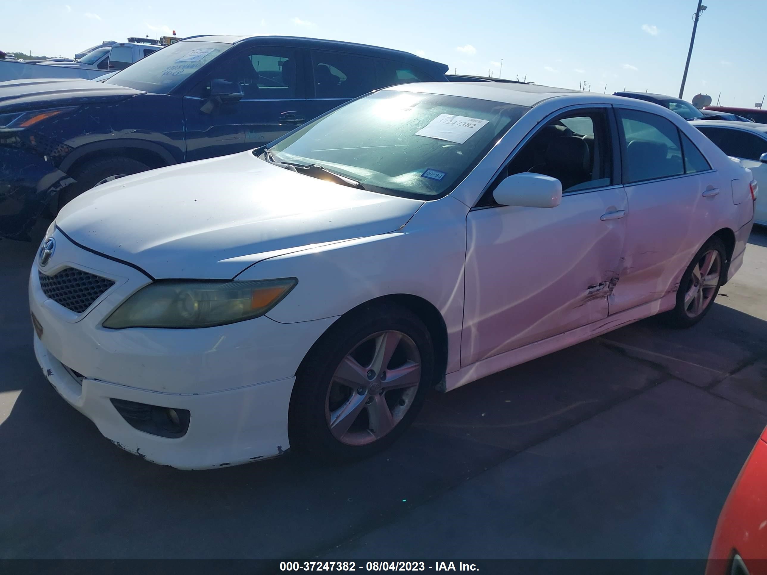 Photo 1 VIN: 4T1BF3EK8BU627846 - TOYOTA CAMRY 