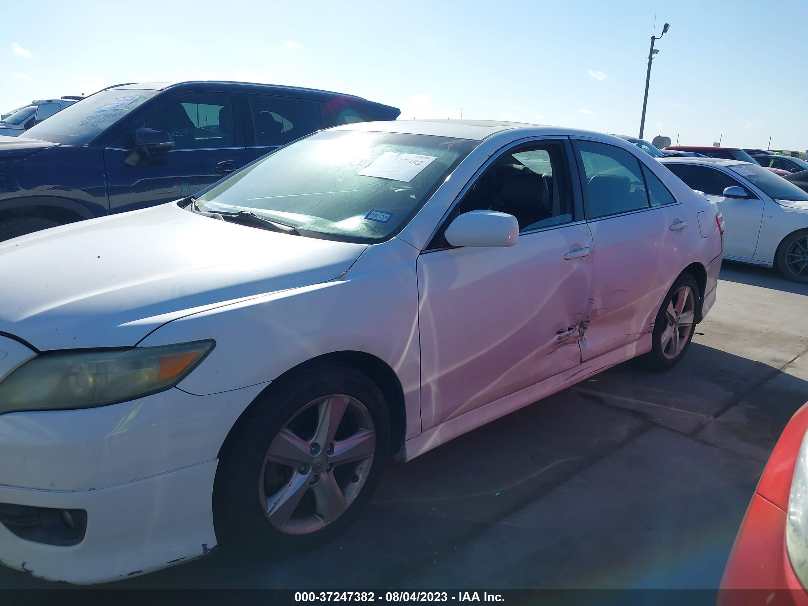 Photo 5 VIN: 4T1BF3EK8BU627846 - TOYOTA CAMRY 