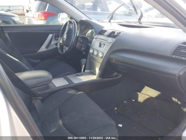 Photo 4 VIN: 4T1BF3EK8BU630276 - TOYOTA CAMRY 