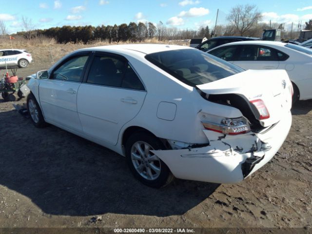 Photo 2 VIN: 4T1BF3EK8BU634229 - TOYOTA CAMRY 