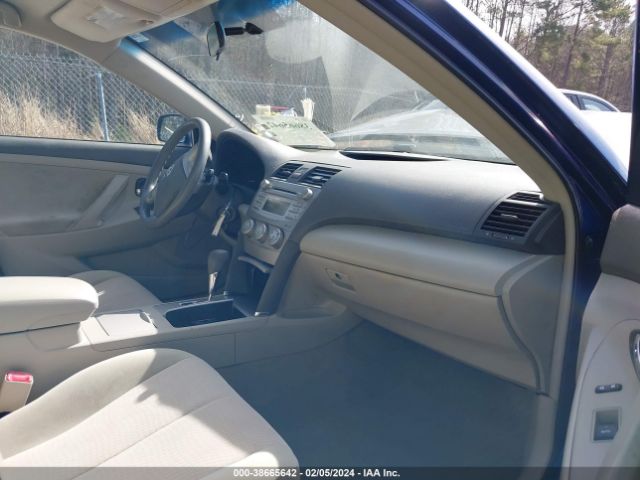 Photo 4 VIN: 4T1BF3EK8BU639169 - TOYOTA CAMRY 