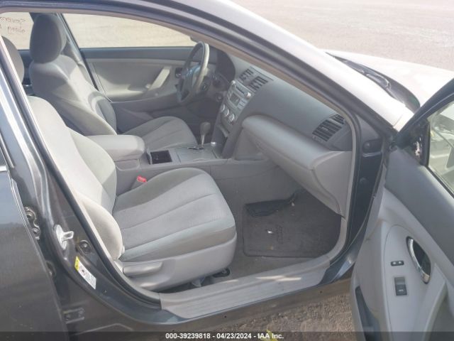 Photo 4 VIN: 4T1BF3EK8BU686668 - TOYOTA CAMRY 