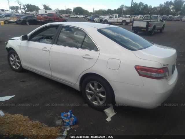 Photo 2 VIN: 4T1BF3EK8BU689411 - TOYOTA CAMRY 