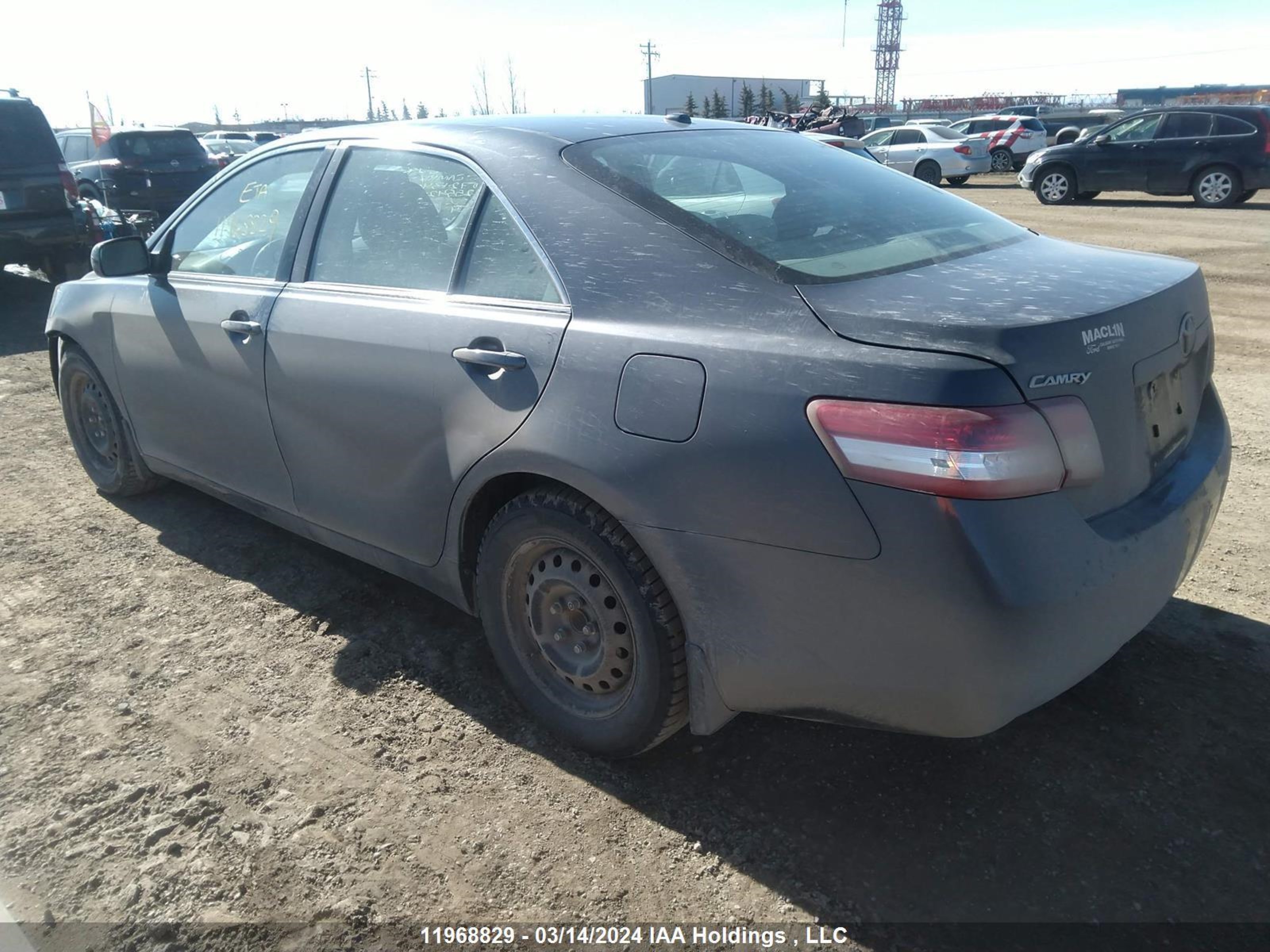 Photo 2 VIN: 4T1BF3EK8BU721340 - TOYOTA CAMRY 