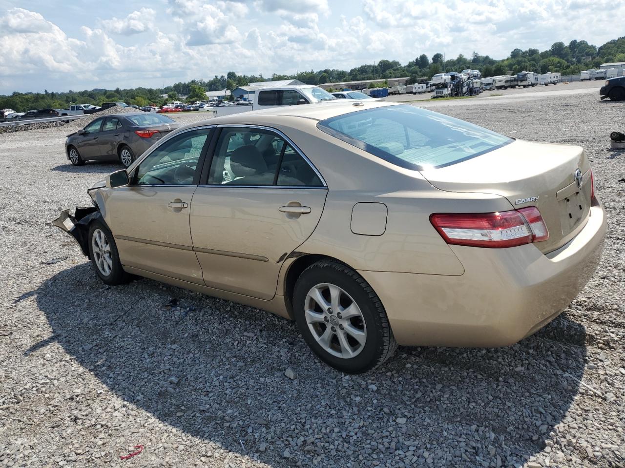 Photo 1 VIN: 4T1BF3EK8BU731849 - TOYOTA CAMRY 