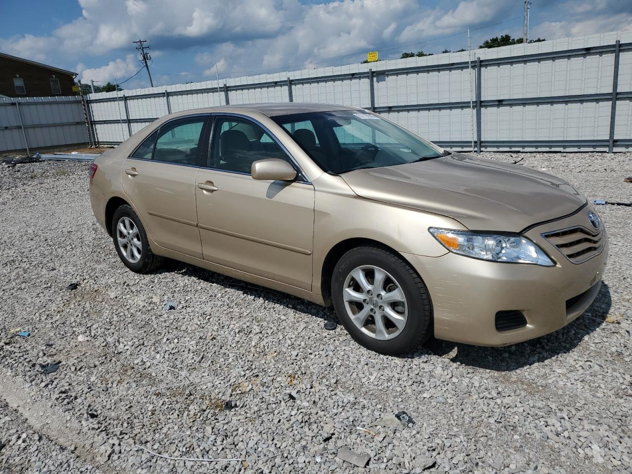 Photo 3 VIN: 4T1BF3EK8BU731849 - TOYOTA CAMRY 