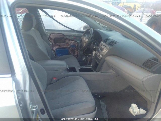 Photo 4 VIN: 4T1BF3EK8BU761112 - TOYOTA CAMRY 