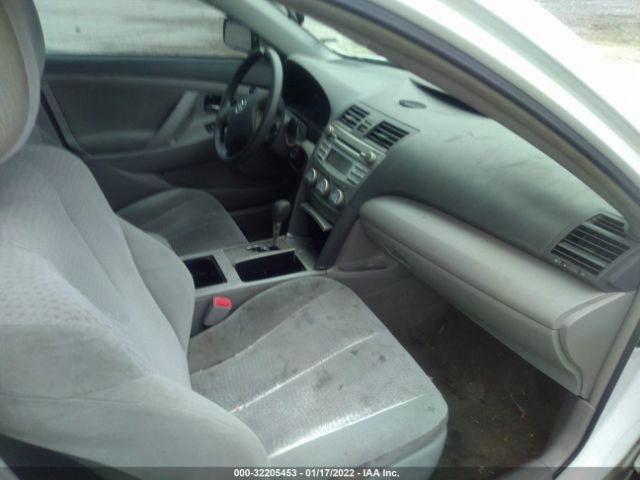 Photo 4 VIN: 4T1BF3EK8BU765032 - TOYOTA CAMRY 