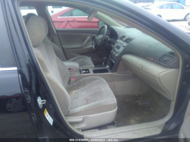 Photo 4 VIN: 4T1BF3EK9AU005433 - TOYOTA CAMRY 