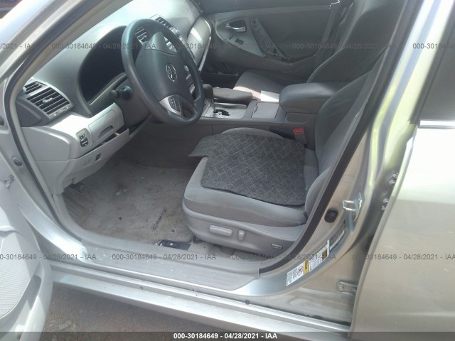 Photo 4 VIN: 4T1BF3EK9AU022586 - TOYOTA CAMRY 