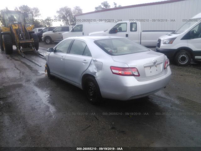 Photo 2 VIN: 4T1BF3EK9AU026332 - TOYOTA CAMRY 