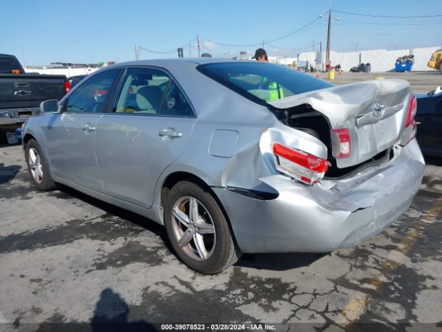 Photo 2 VIN: 4T1BF3EK9AU044636 - TOYOTA CAMRY 