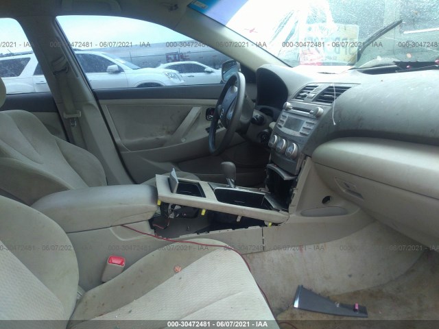 Photo 4 VIN: 4T1BF3EK9AU045270 - TOYOTA CAMRY 